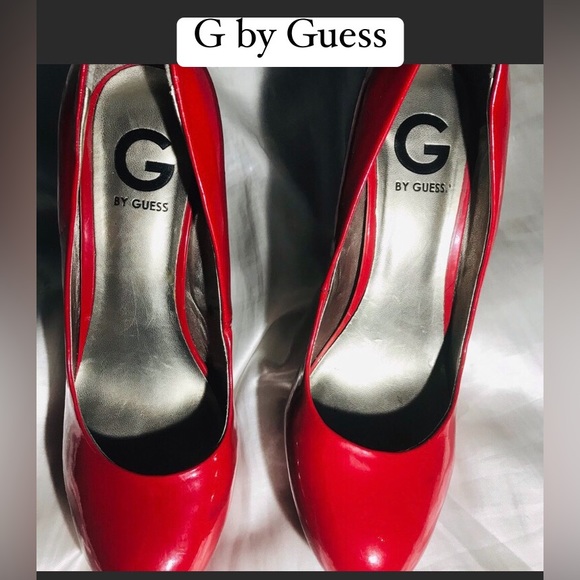 COPY - Red G by Guess Red patent leather platform pumps size 9.5.M .used good c… - Picture 4 of 17